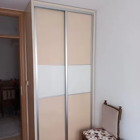 Istocno アパート